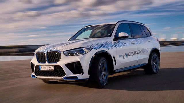 BMW hợp tác với Toyota phát triển động cơ Hydro cho iX5