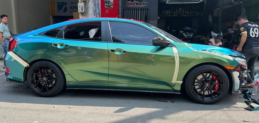wrap đổi màu sang trọng cho xế yêu A Hải