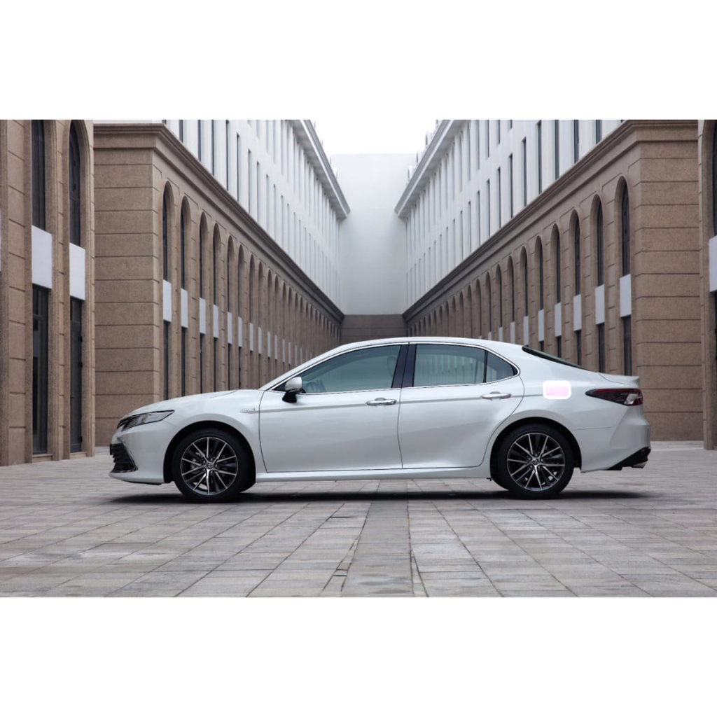 TOYOTA CAMRY: Film PPF trong suốt dán chống xước NẮP BÌNH XĂNG xe - AUTO6 - Ảnh 2